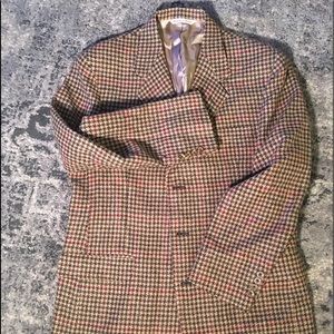 Hunt Club Men’s plaid blazer!